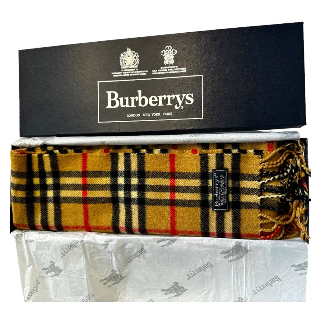 Burberry Scarf New without tag AUTHENTIC